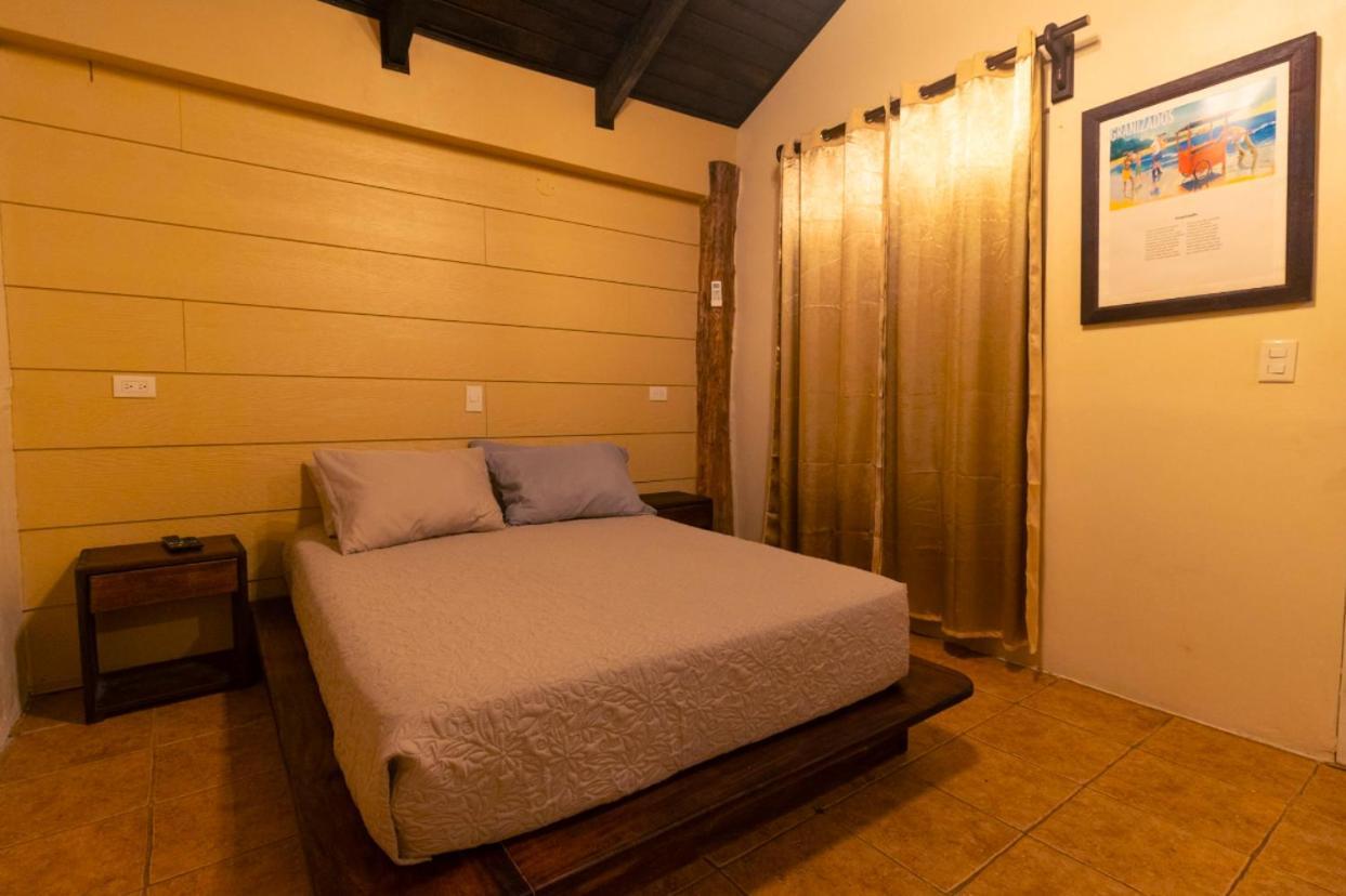 Cabinas La Fulanita Península de Nicoya Exterior foto